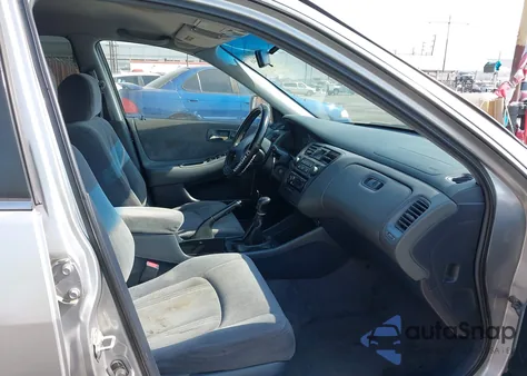 2000 Honda Accord 2.3 Lx z USA, uszkodzony, nr VIN JHMCG6556YC032041